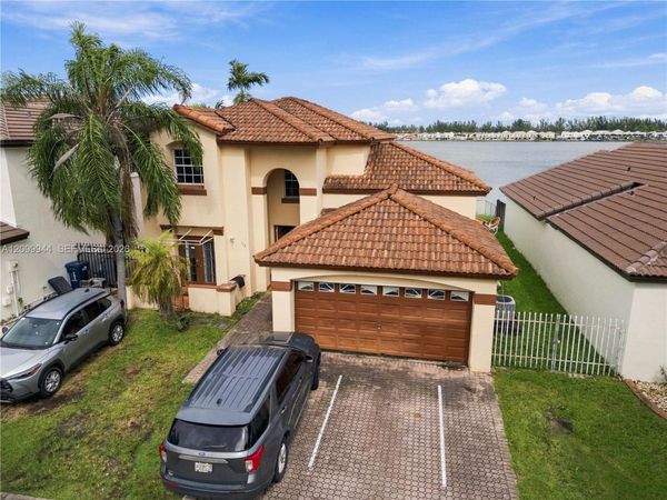 762 NW 123rd Ct, Miami, FL 33182