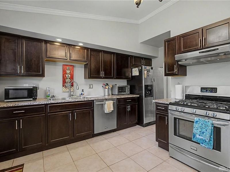 9082 Mary Haynes Drive, Centerville, OH 45458 Photo 20