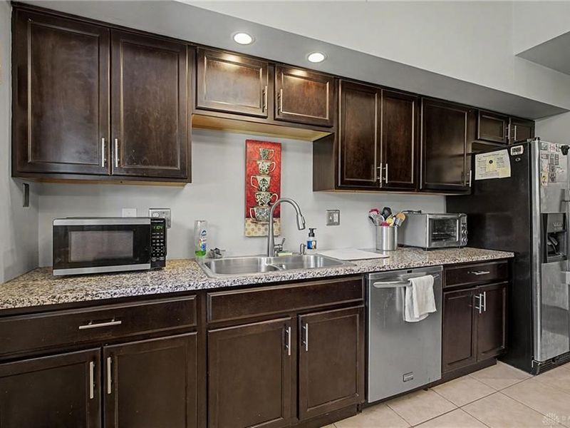 9082 Mary Haynes Drive, Centerville, OH 45458 Photo 23