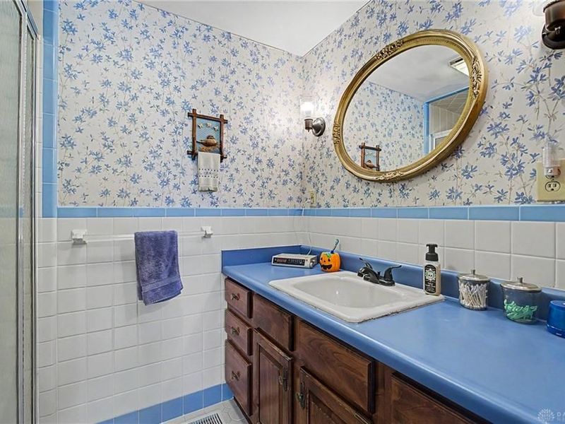 9082 Mary Haynes Drive, Centerville, OH 45458 Photo 30