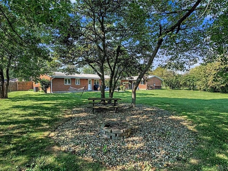 9082 Mary Haynes Drive, Centerville, OH 45458 Photo 48