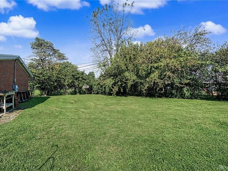 9082 Mary Haynes Drive, Centerville, OH 45458 Photo 51