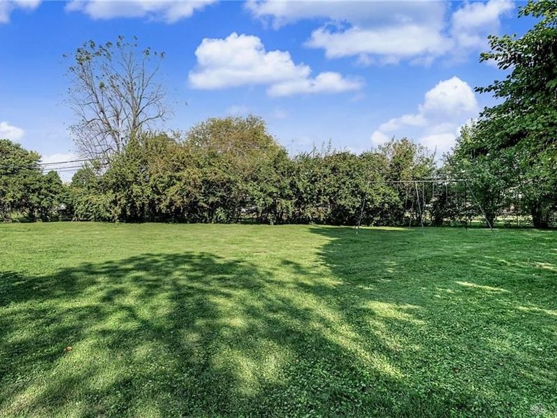 9082 Mary Haynes Drive, Centerville, OH 45458 Photo 55
