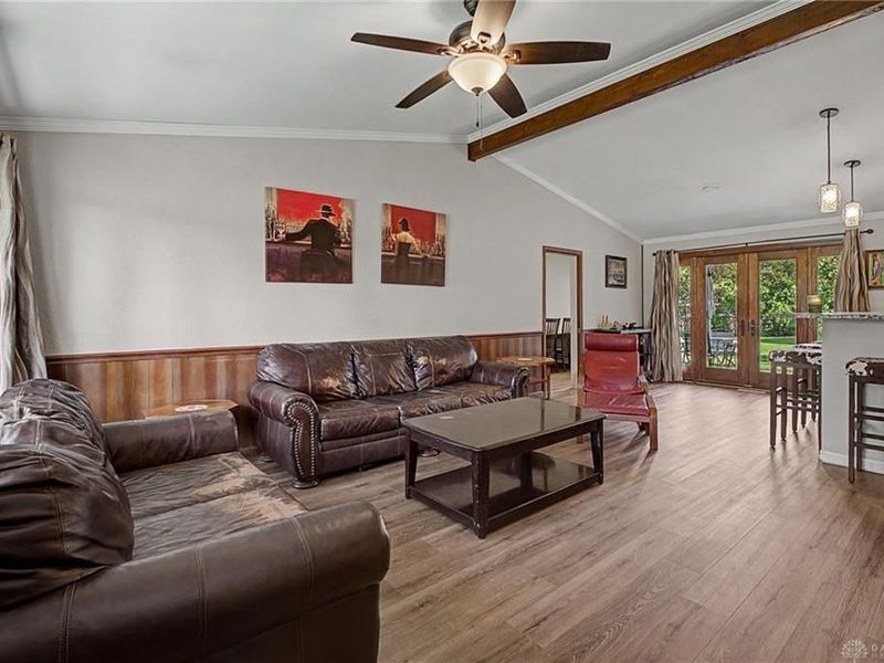 9082 Mary Haynes Drive, Centerville, OH 45458 Photo 9