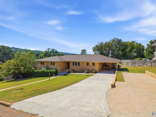 1400 Darnell Street SE, Huntsville, AL 35801