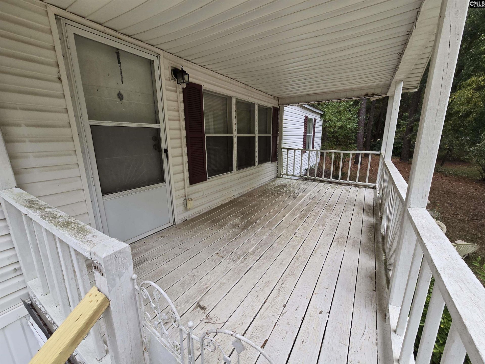 369 Four Oaks Road  Photo 4