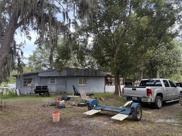 207 SUNLAND DRIVE , SATSUMA, FL 32189