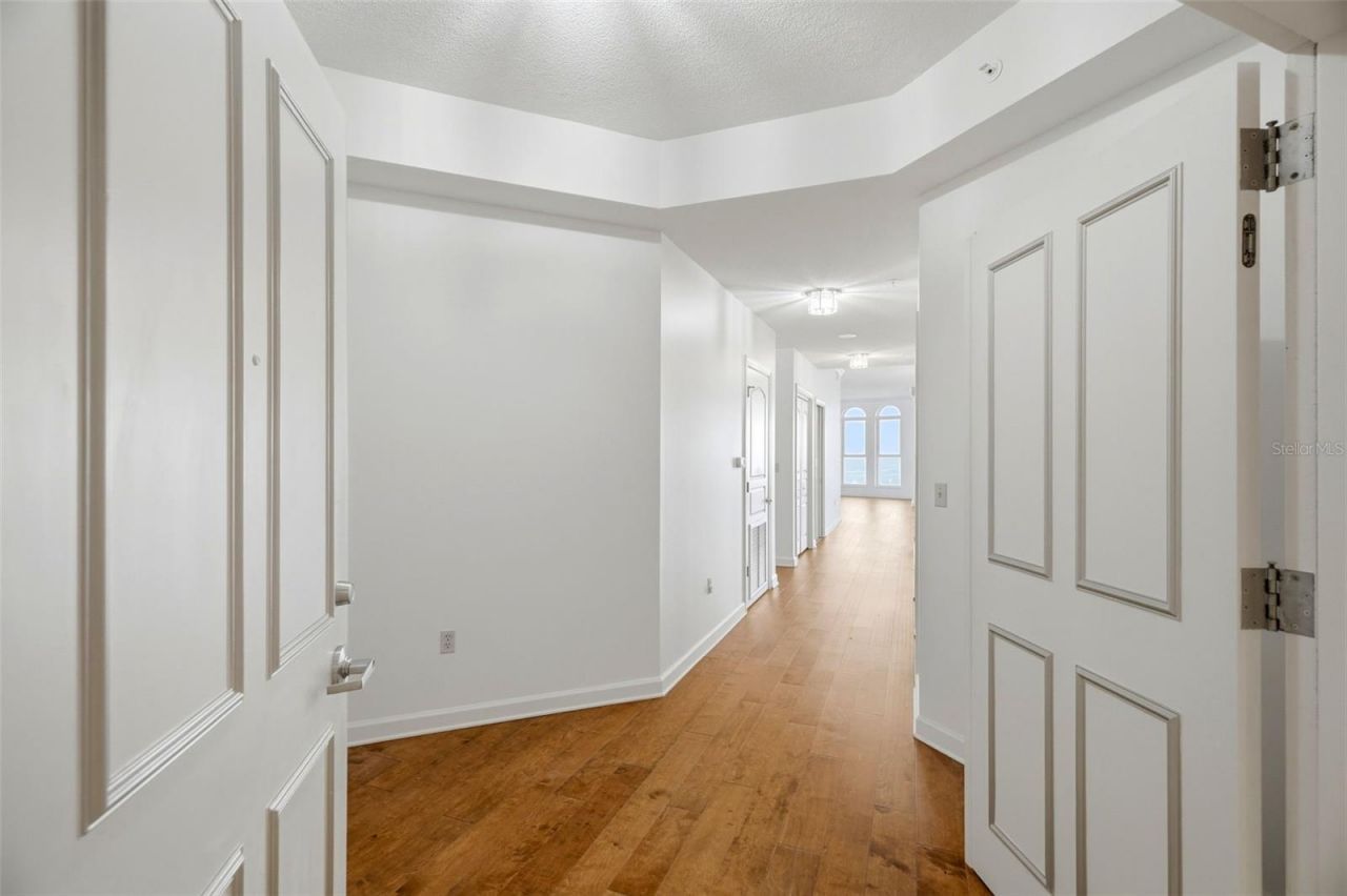 288 Beach Drive Ne, Unit 10B, Saint Petersburg, FL 33701 Photo