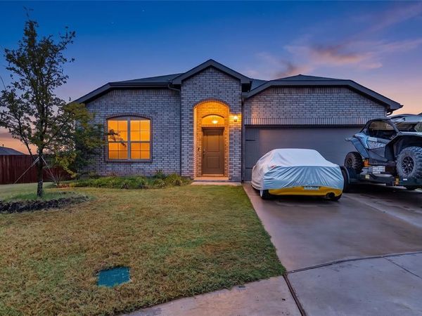 115 Azalea Court , Boyd, TX 76023