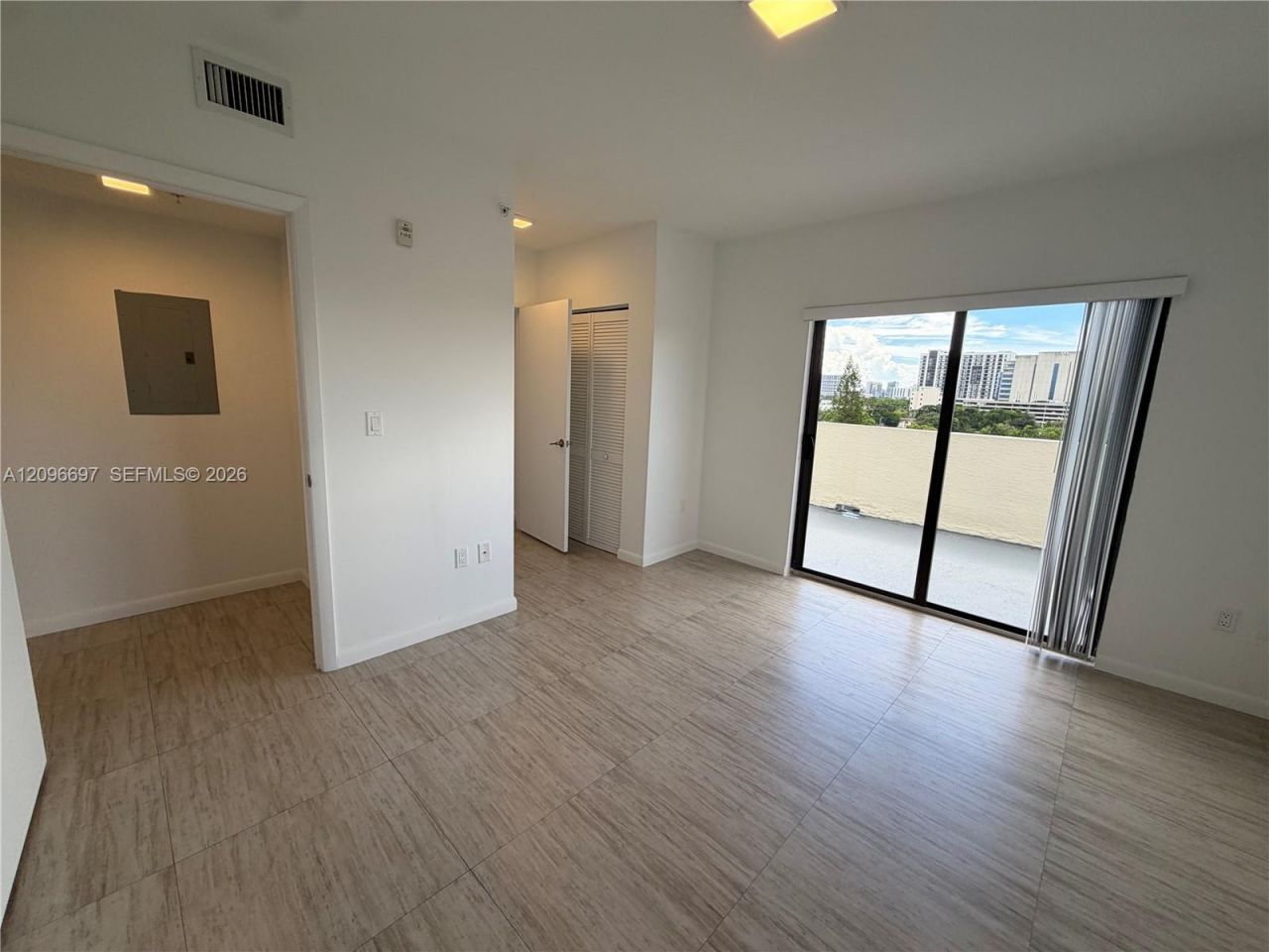 1801 SW 32nd Ave , Unit 606, Miami, FL 33145 Photo