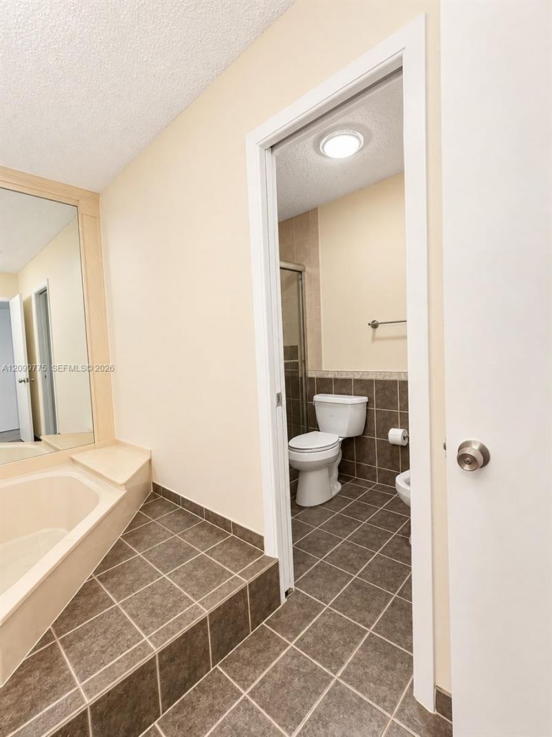 3746 Estepona Ave, Unit 14S1, Doral, FL 33178 Photo