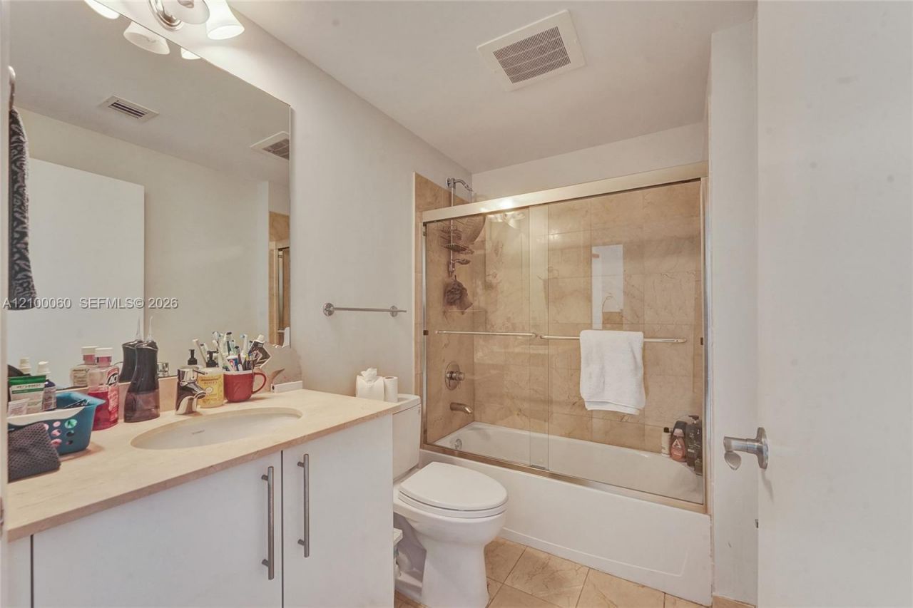 3330 NE 190th St, Unit 410, Aventura, FL 33180 Photo