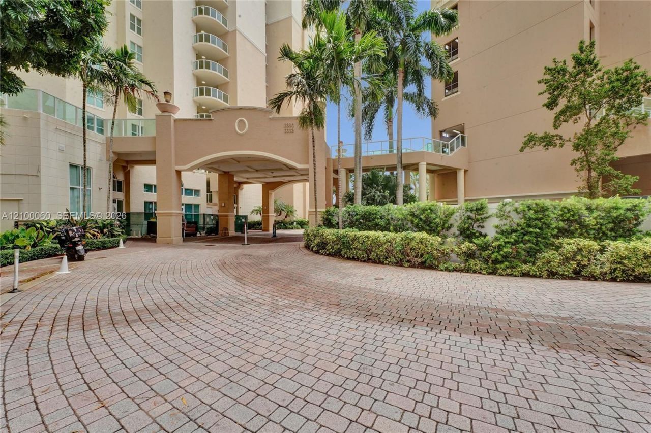 3330 NE 190th St, Unit 410, Aventura, FL 33180 Photo