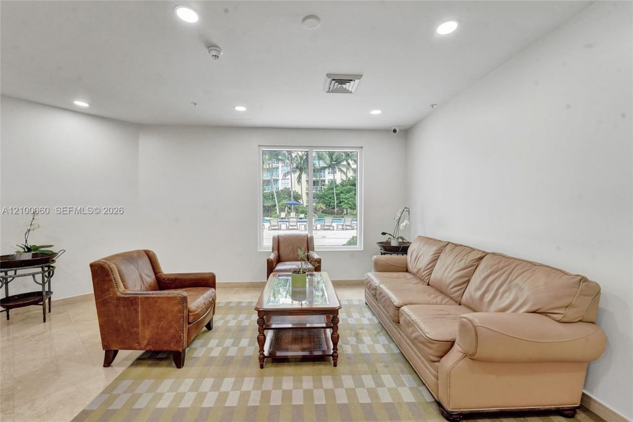 3330 NE 190th St, Unit 410, Aventura, FL 33180 Photo