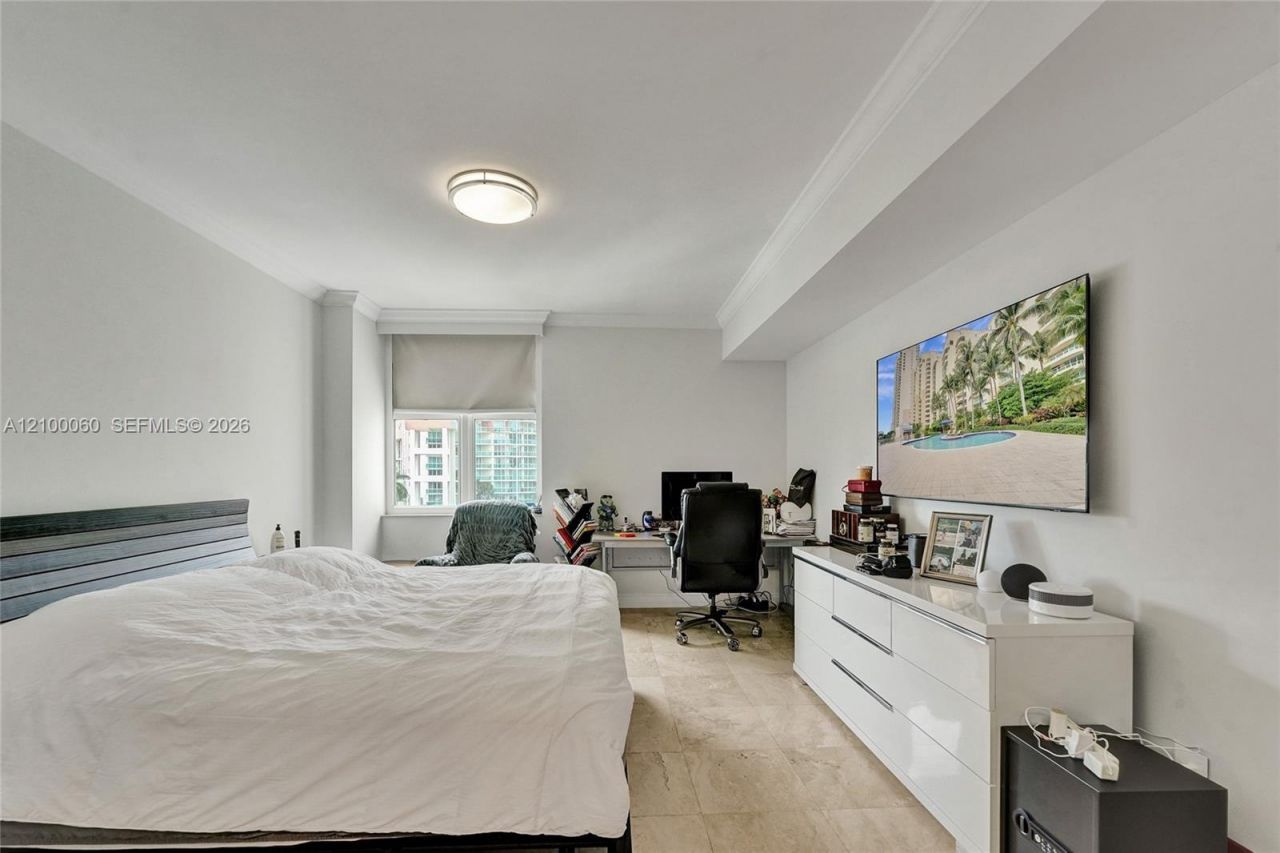 3330 NE 190th St, Unit 410, Aventura, FL 33180 Photo
