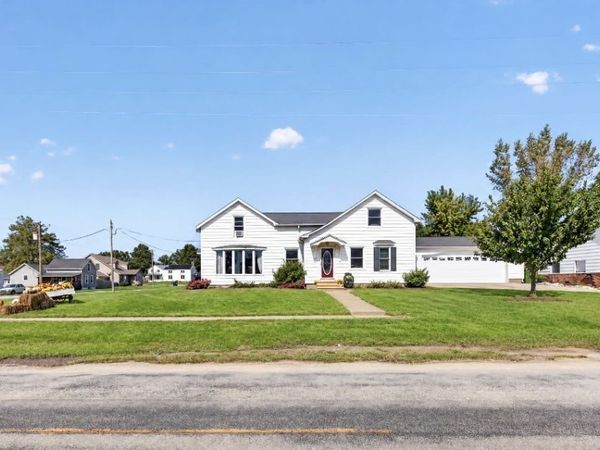 201 N Bennett Street , Wheatland, IA 52777