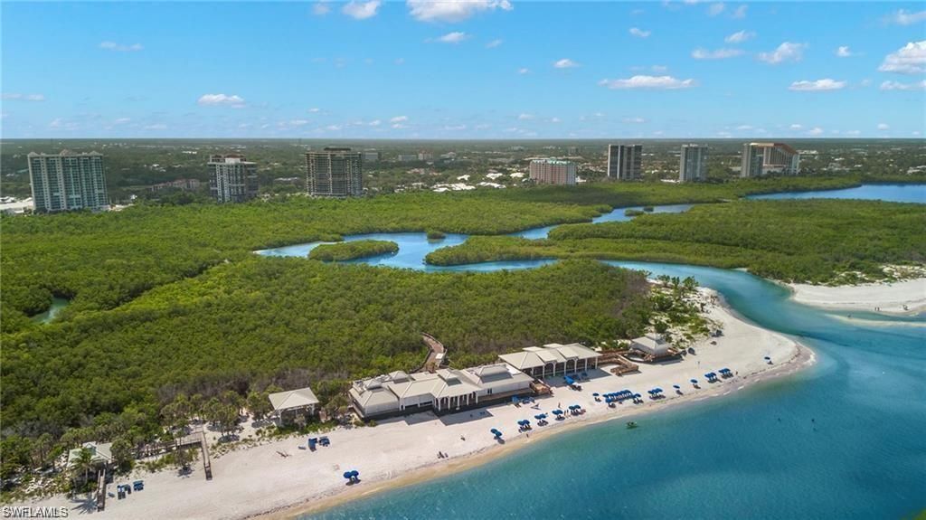 6075 Pelican Bay Blvd , Unit 303, Naples, FL 34108 Photo