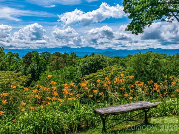 170 Twin Springs Road, Hendersonville, NC 28792