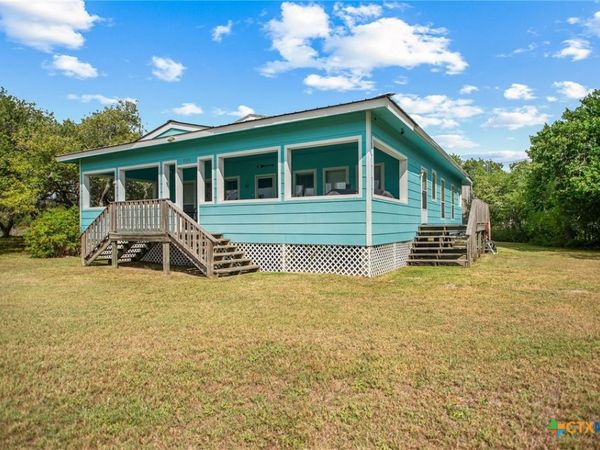 214 Elizabeth Lane , Port Lavaca, TX 77982