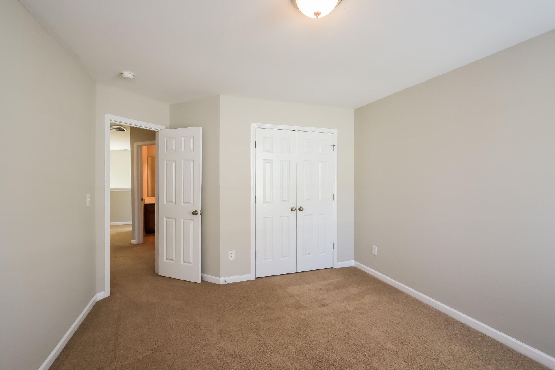 110 Swiftwater Way Photo 12