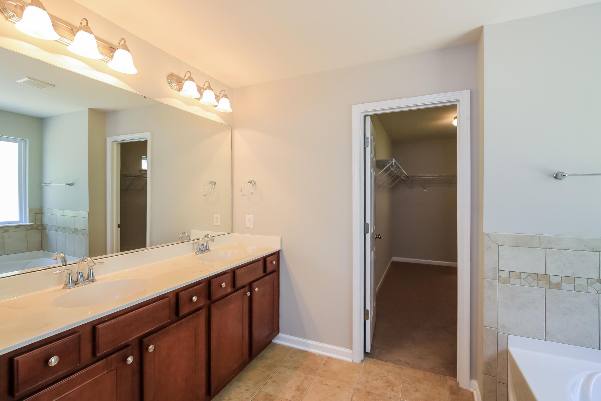 110 Swiftwater Way Photo 13