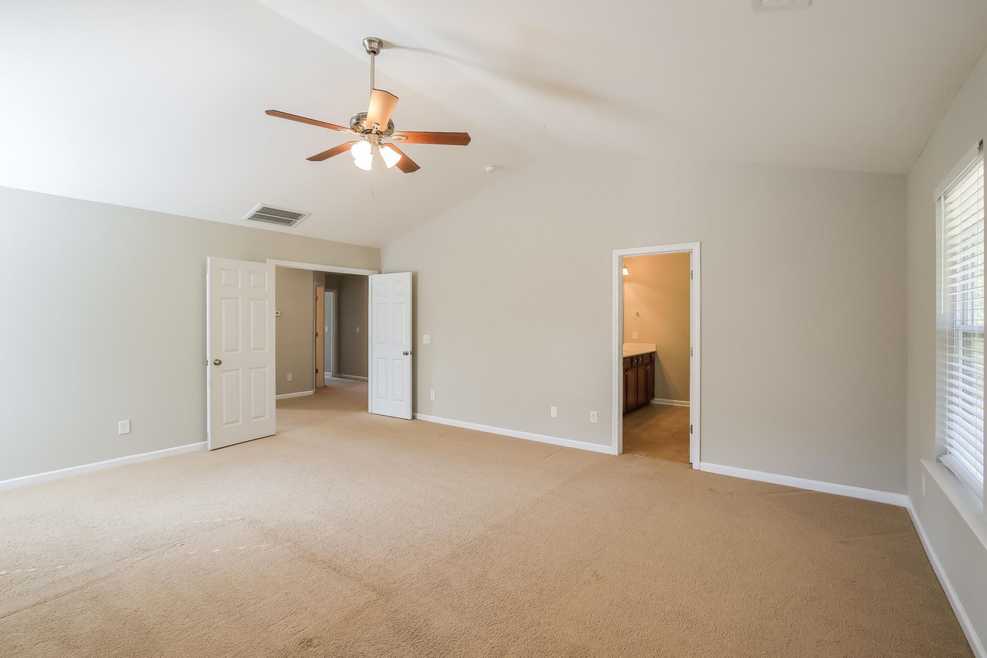 110 Swiftwater Way Photo 14