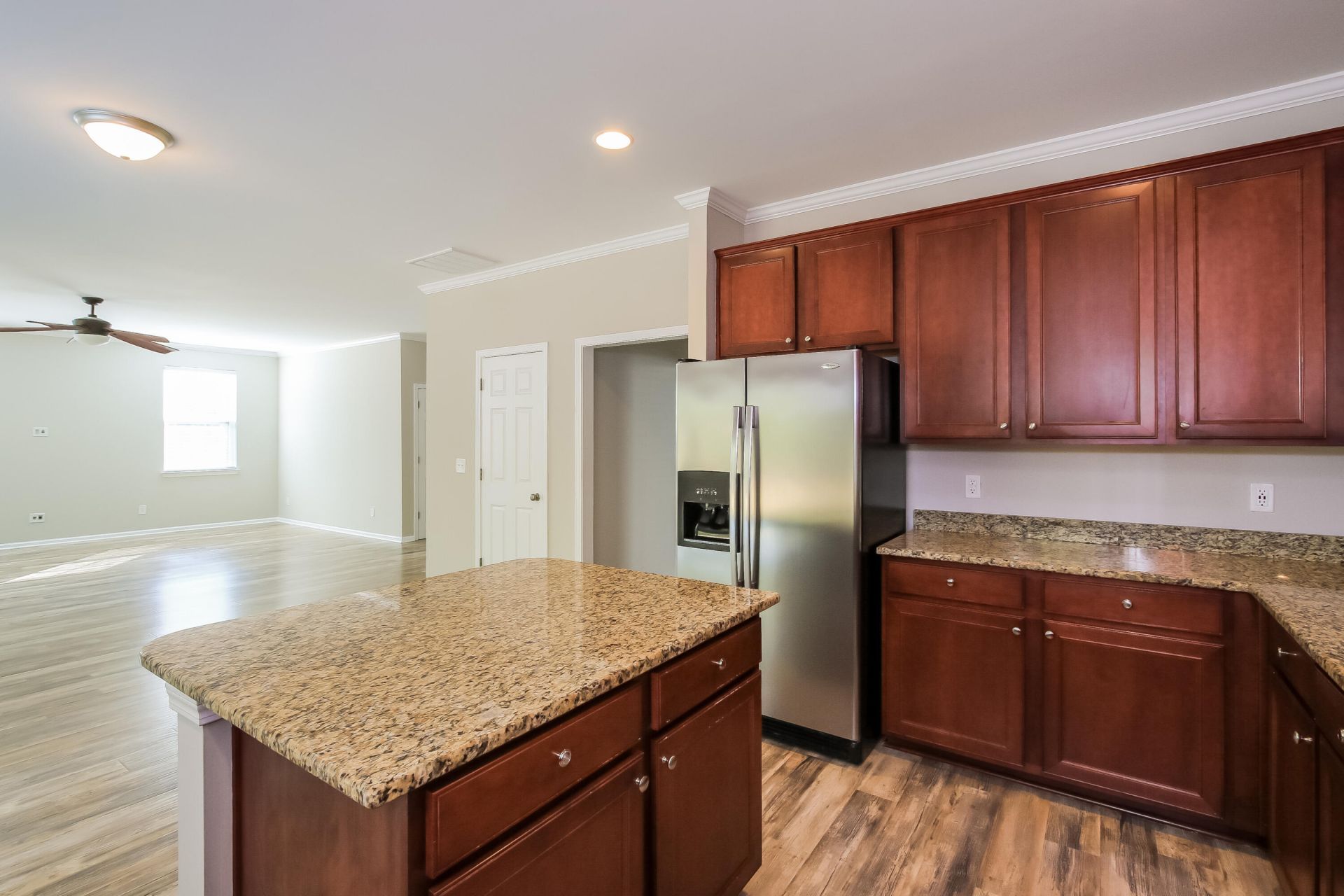 110 Swiftwater Way Photo 7