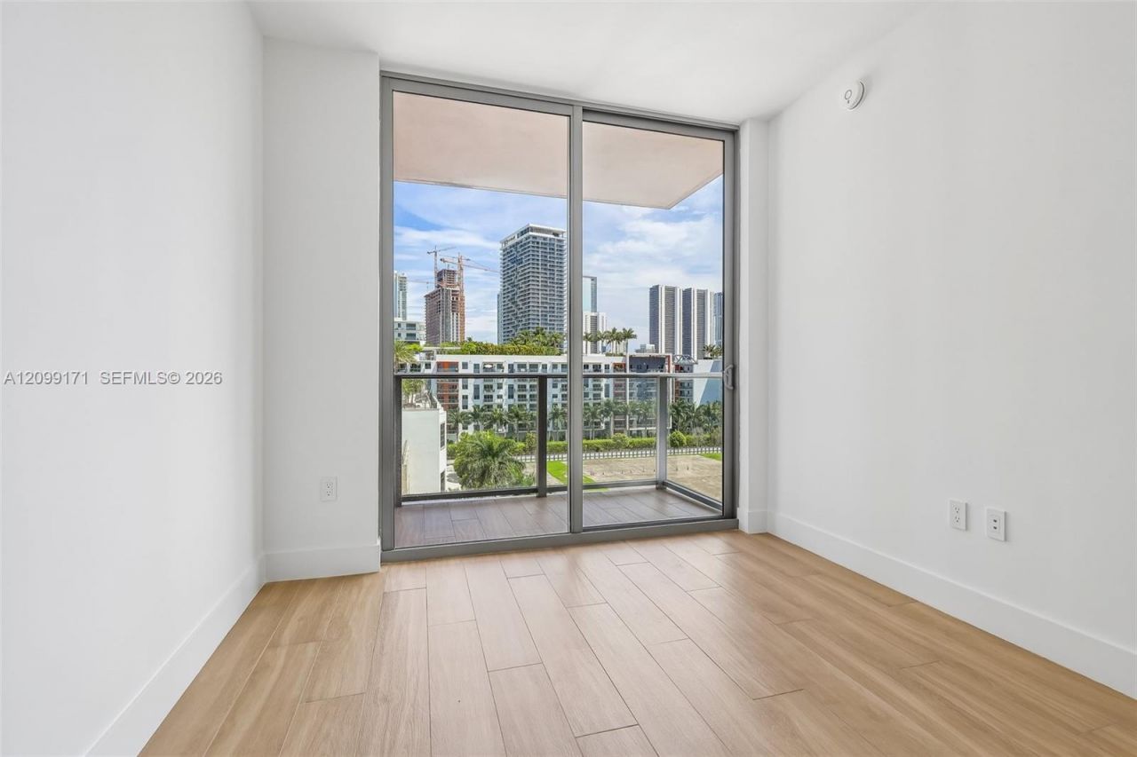 90 NE 32nd St , Unit 701, Miami, FL 33137 Photo