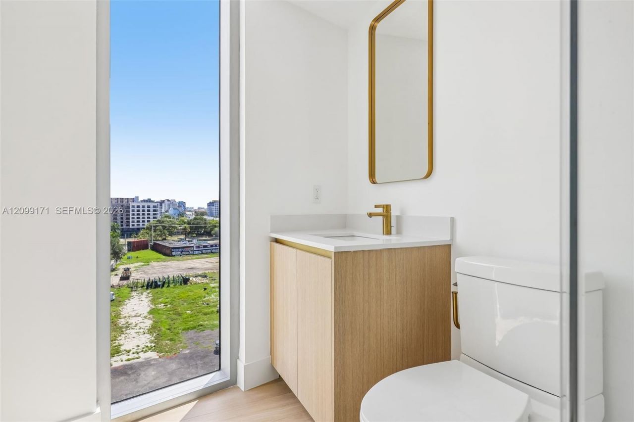 90 NE 32nd St , Unit 701, Miami, FL 33137 Photo