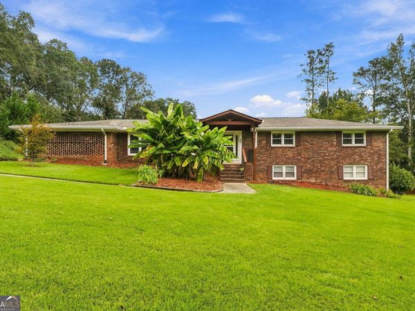 2156 Windsor Drive, Lithia Springs, GA 30122
