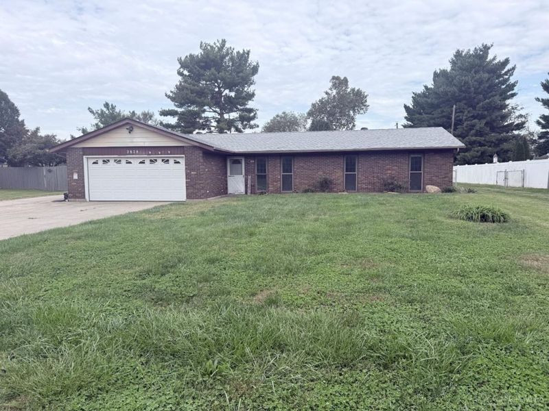 2878 Gateway Drive, Fairfield Township, OH 45011 Photo 2
