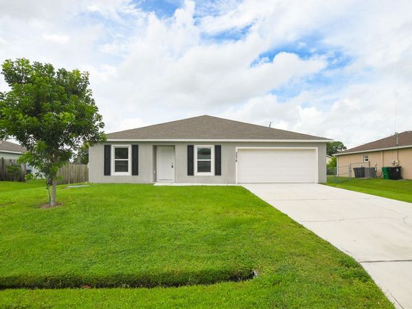 3076 SW Lucerne Street SW, Unit 3076, Port St. Lucie, FL 34953
