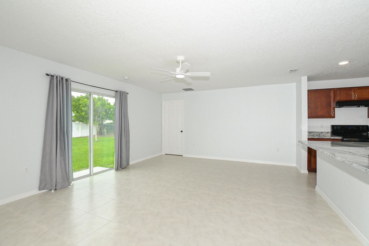 3076 SW Lucerne Street Sw, Unit 3076, Port Saint Lucie, FL 34953 Photo
