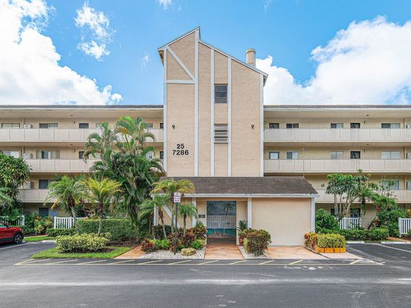 7286 Huntington Lane, Unit 108, Delray Beach, FL 33446