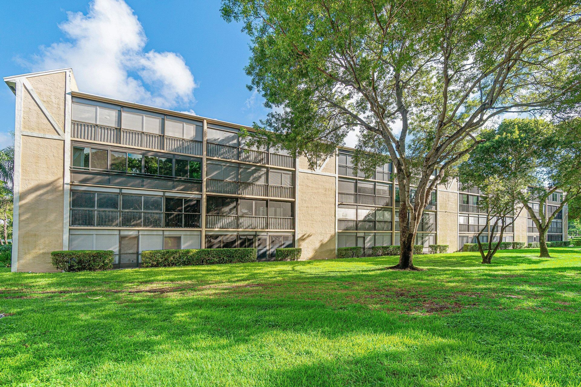 7286 Huntington Lane, Unit 108, Delray Beach, FL 33446 Photo