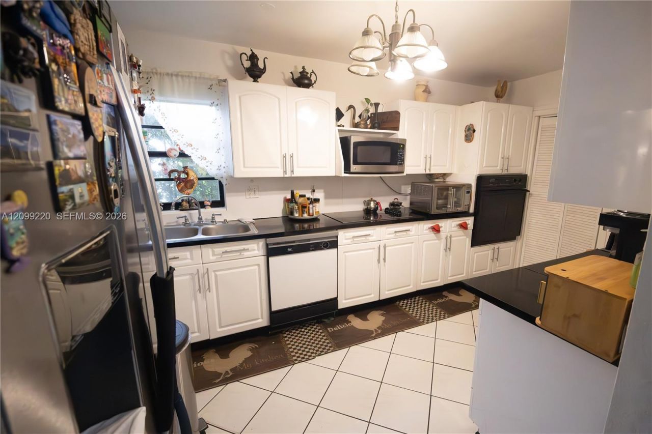 19533 SW 103 Ct, Cutler Bay, FL 33157 Photo