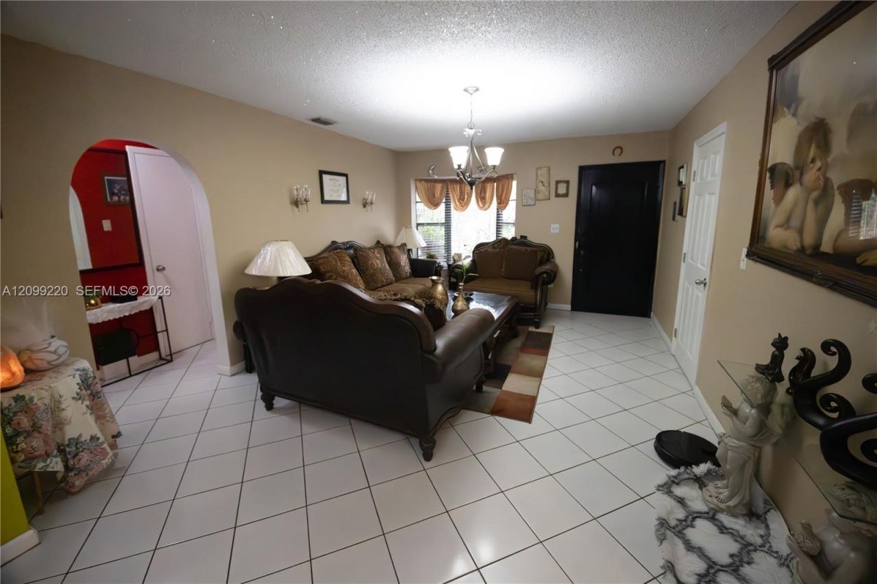 19533 SW 103 Ct, Cutler Bay, FL 33157 Photo