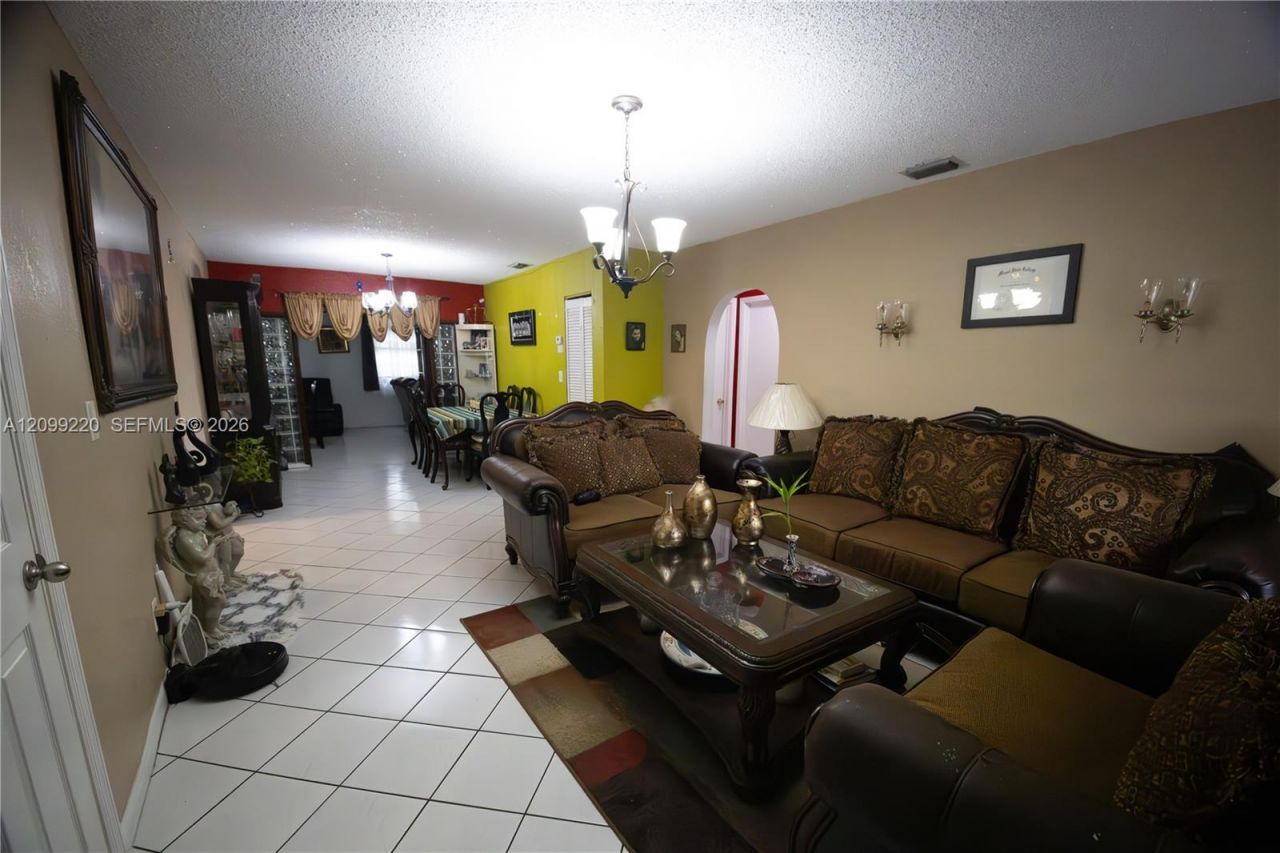 19533 SW 103 Ct, Cutler Bay, FL 33157 Photo