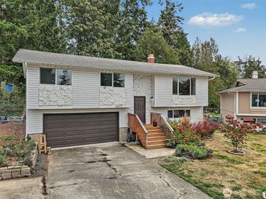 6873 Helena Drive NE, Bremerton, WA 98311