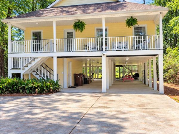 127 Country Club Drive, Pass Christian, MS 39571
