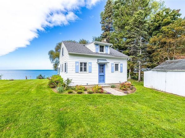 5367 Contant Lane , Williamson, NY 14589