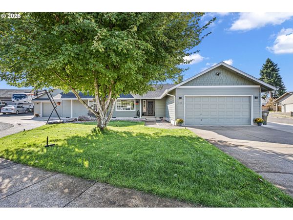 1101 CEDAR CT, Creswell, OR 97426