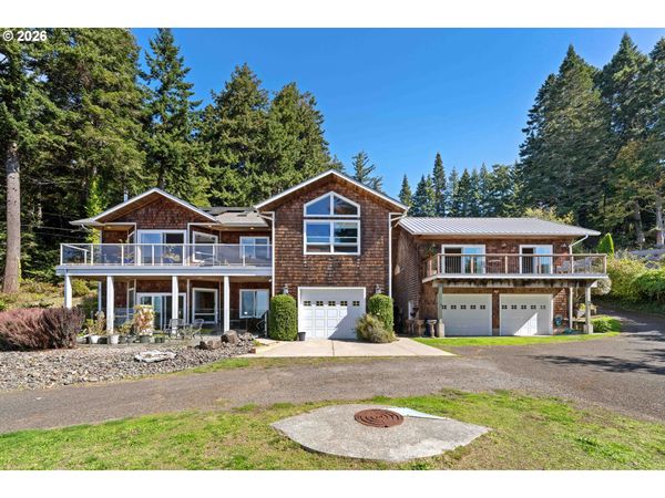 93862 MCCLURG LN, North Bend, OR 97459