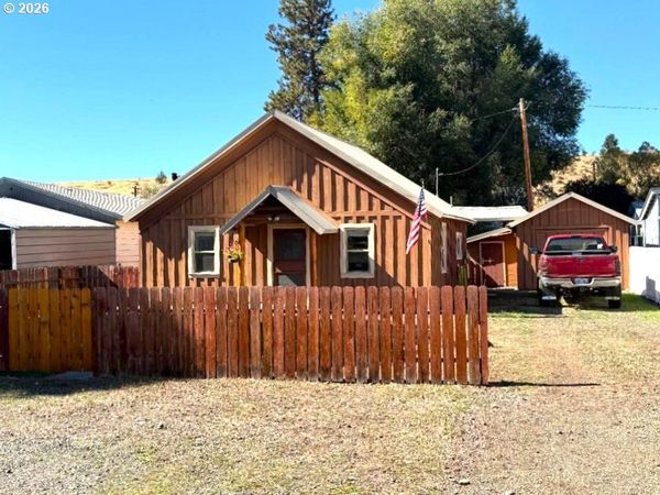456 N MCHALEY ST, Prairie City, OR 97869