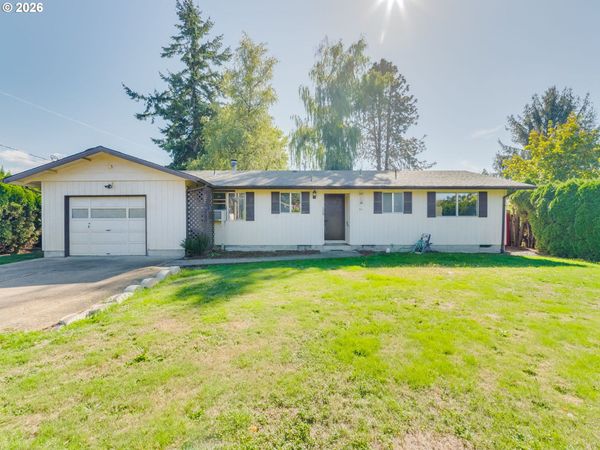 205 E 3rd ST, Amity, OR 97101
