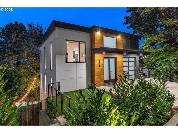 1295 SW CARDINELL DR, Portland, OR 97201