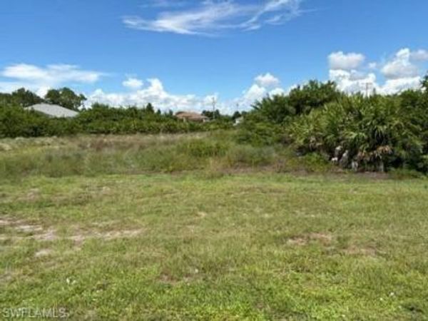 3102 23rd ST SW, LEHIGH ACRES, FL 33976