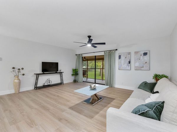 195 DEER CREEK Boulevard, Unit 807, Deerfield Beach, FL 33442