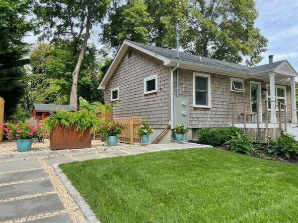 82 B Smith Street, Shelter Island, NY 11964