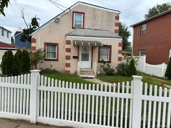 24107 147th Avenue , Rosedale, NY 11422